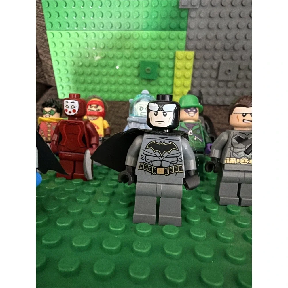 LEGO DC Super Heroes Minifigures Lot Batman Superman Robin Riddler Read